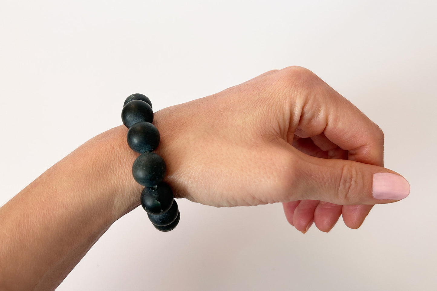 Black jade bead bracelet (10mm beads)