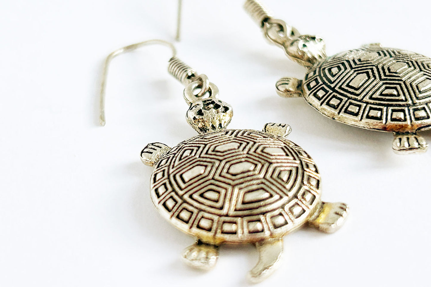 Boho turtoise pendant earrings